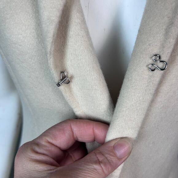 BCBG MaxAzria long vest medium cream wool minimalist quiet luxury cream Thrones - Picture 11 of 15